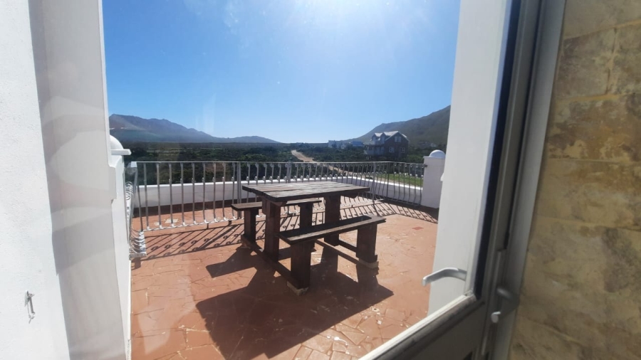 To Let 2 Bedroom Property for Rent in Bettys Bay Western Cape